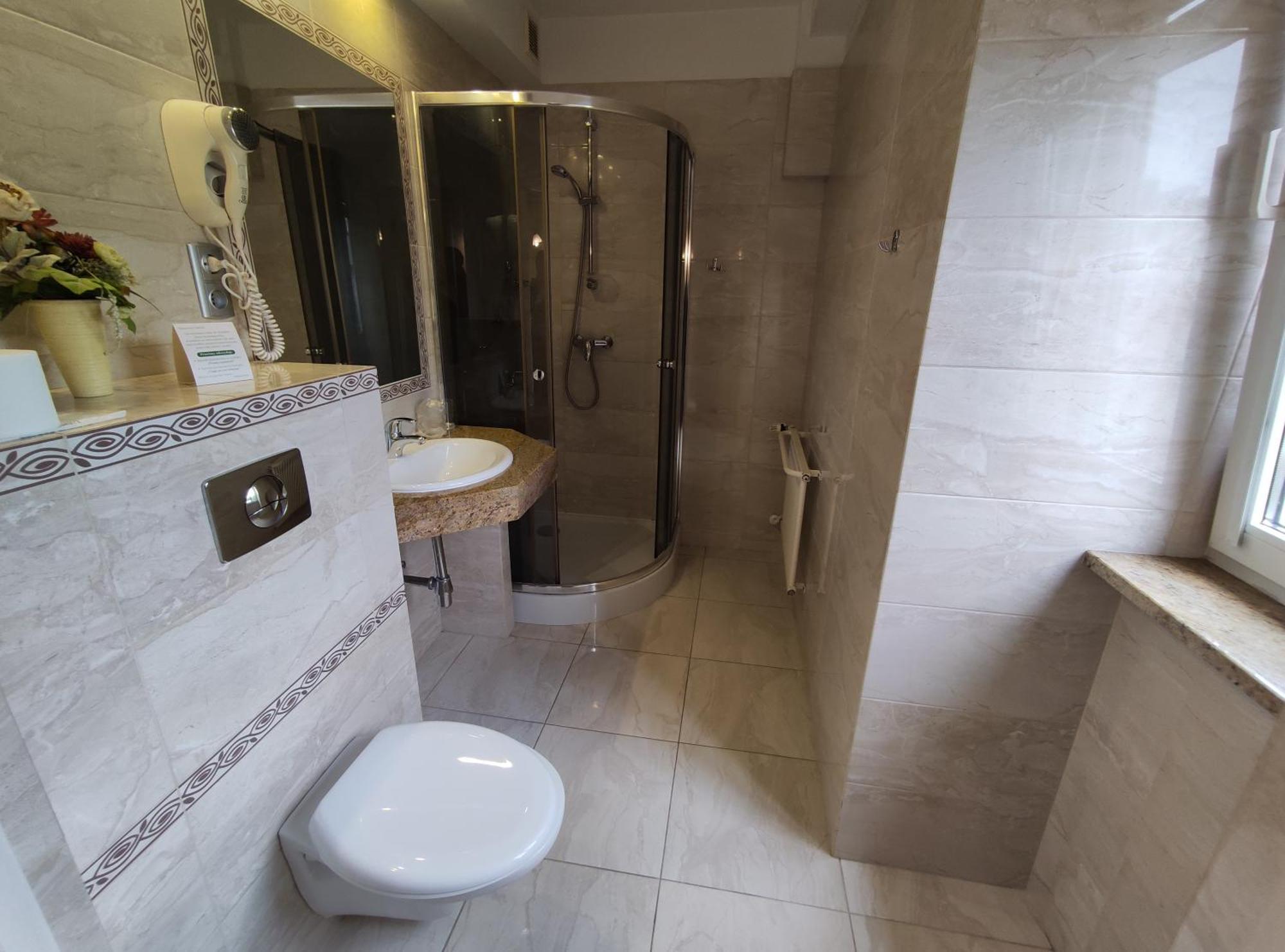 Hotel Atena Slupsk Ngoại thất bức ảnh