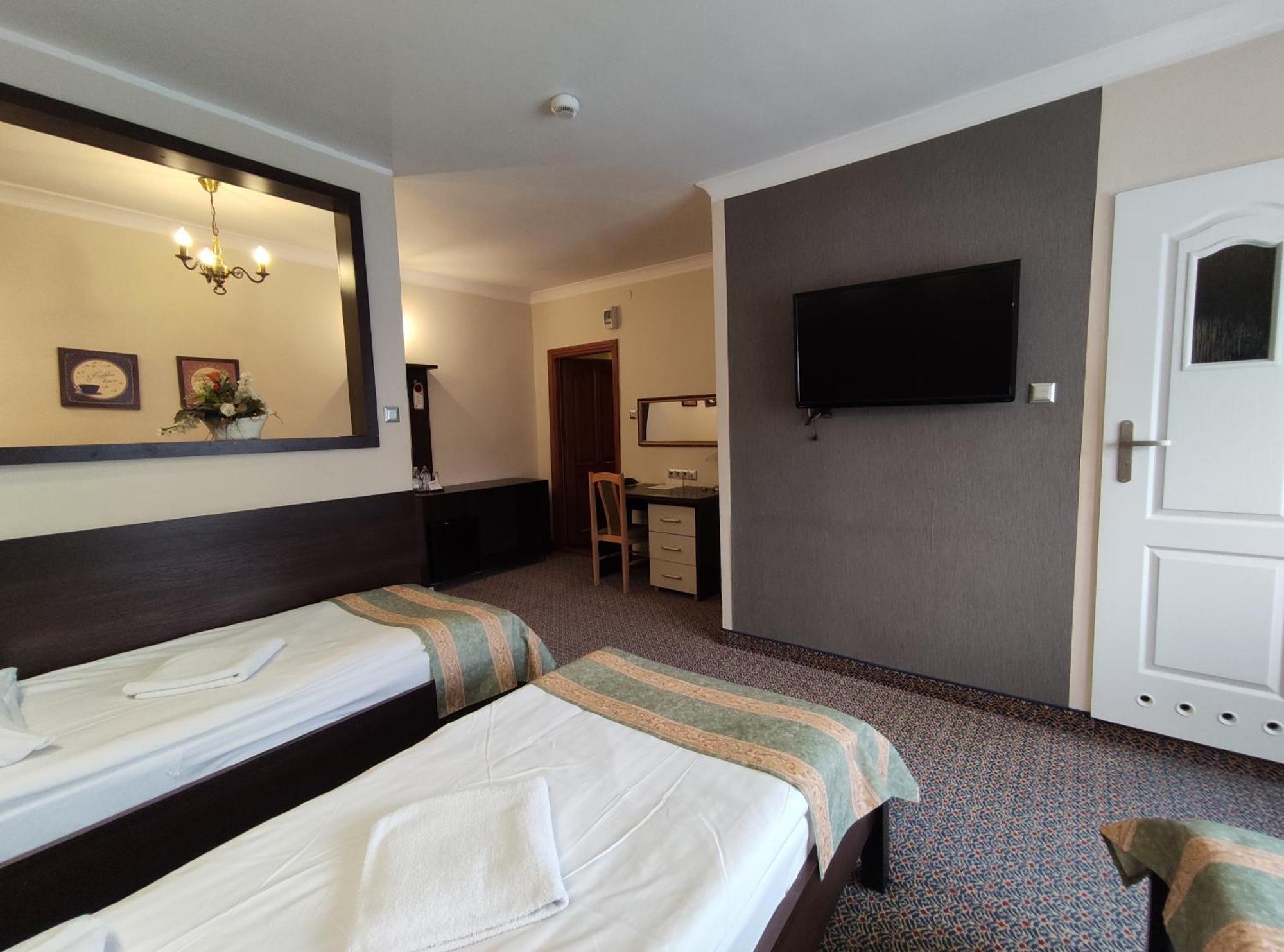 Hotel Atena Slupsk Ngoại thất bức ảnh