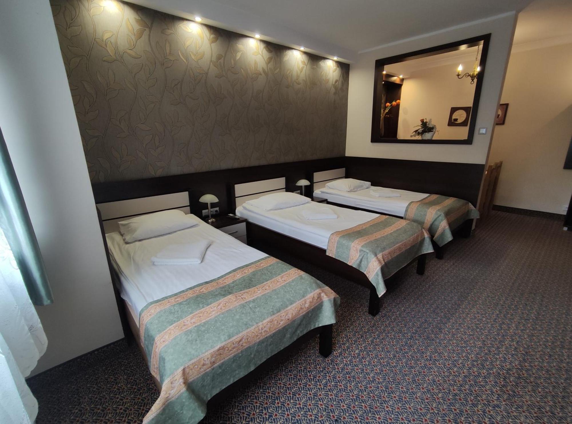 Hotel Atena Slupsk Ngoại thất bức ảnh
