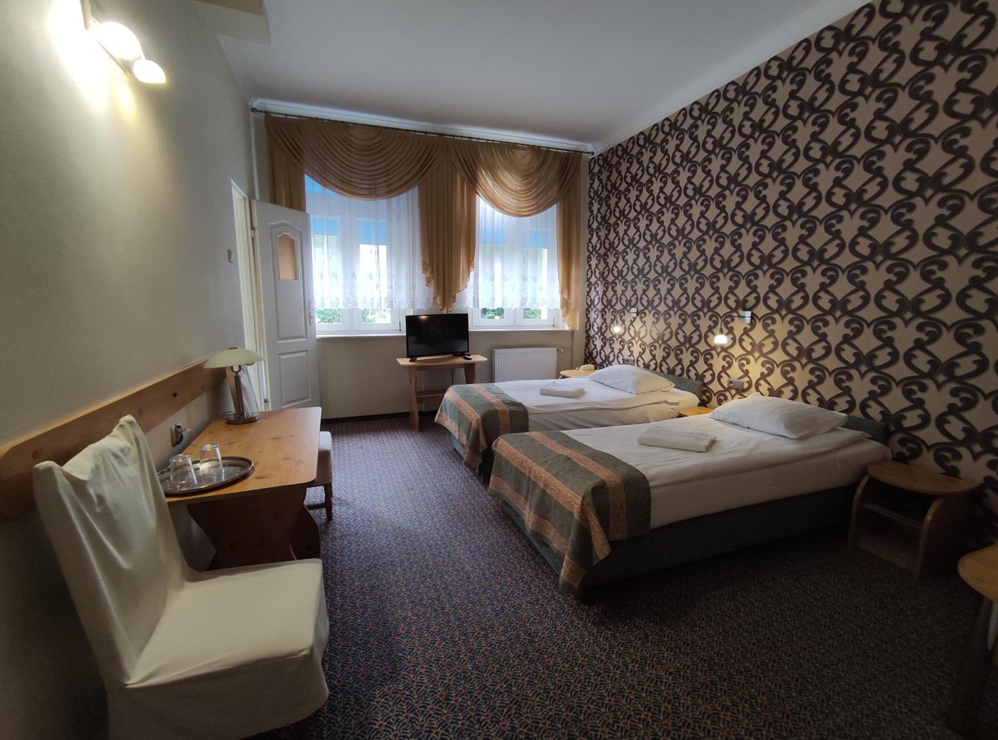 Hotel Atena Slupsk Ngoại thất bức ảnh