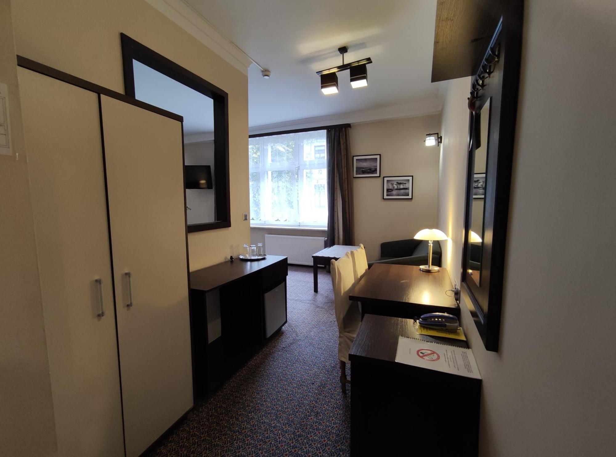 Hotel Atena Slupsk Ngoại thất bức ảnh